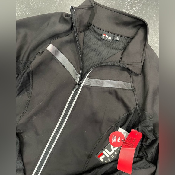 FILA women’s reflective winter running jacket - Picture 4 of 4